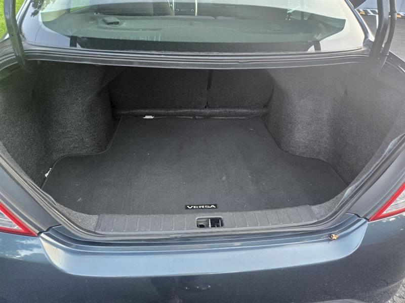 Nissan Versa 1.6 S 5M 2017