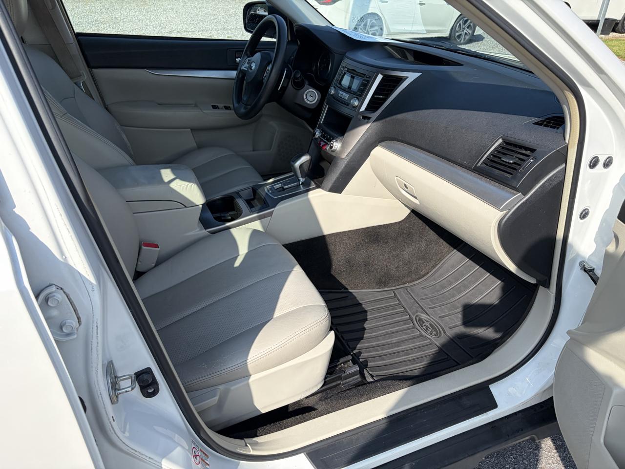 Subaru Outback 2.5i 2014