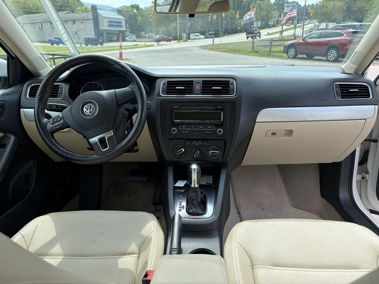 Volkswagen Jetta SE 2013