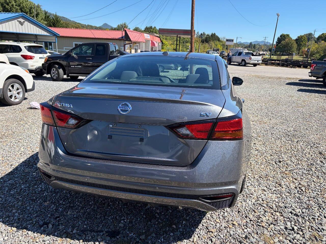 Nissan Altima 2.5 SV 2022