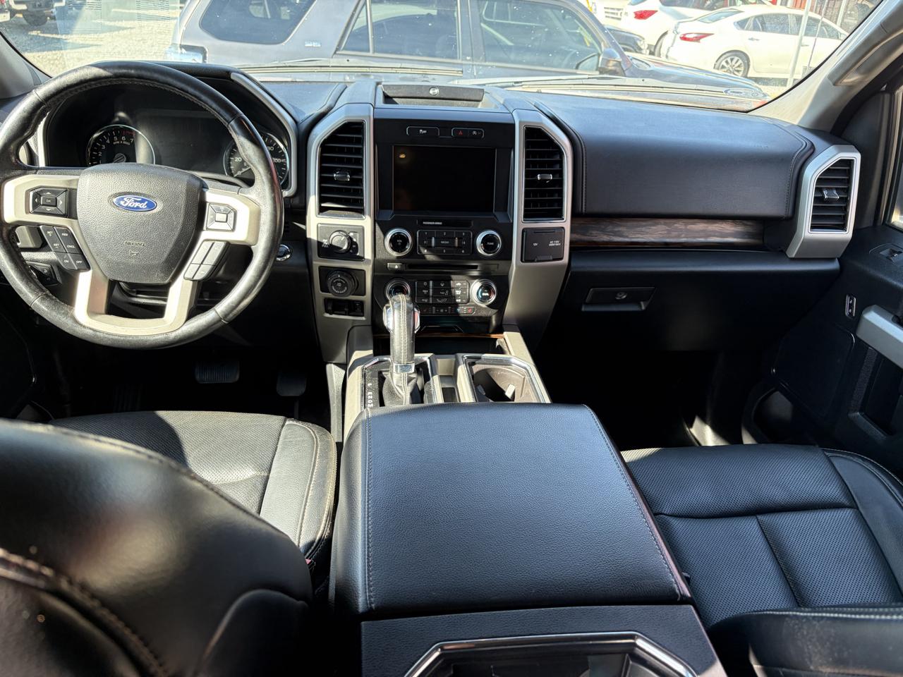 Ford F-150 4WD SuperCab 145" Lariat 2018