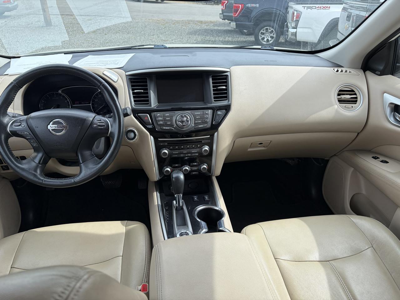 Nissan Pathfinder SV 4WD 2017