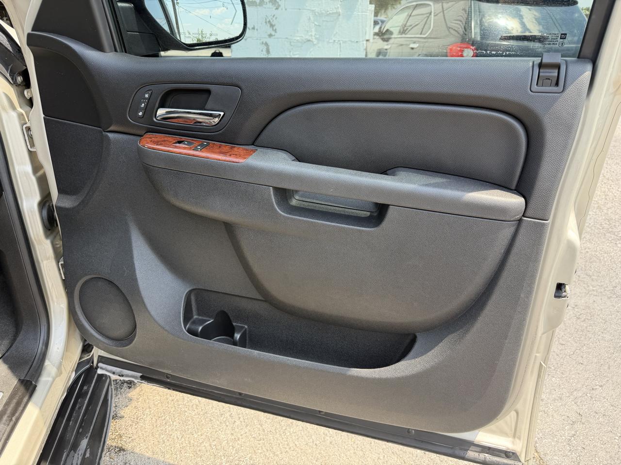 Chevrolet Tahoe LTZ 4WD 2014