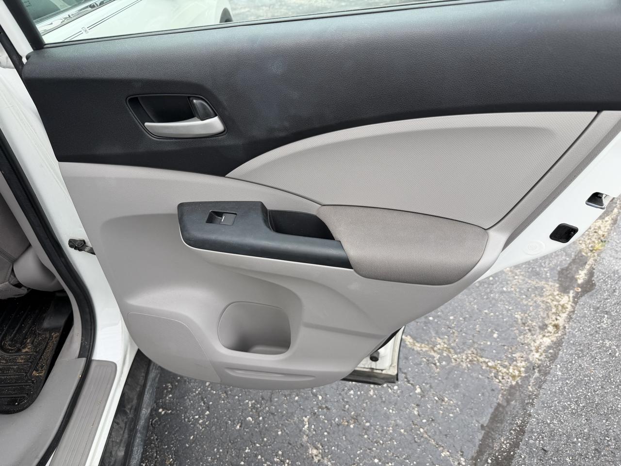 Honda CR-V LX 4WD 5-Speed AT 2014