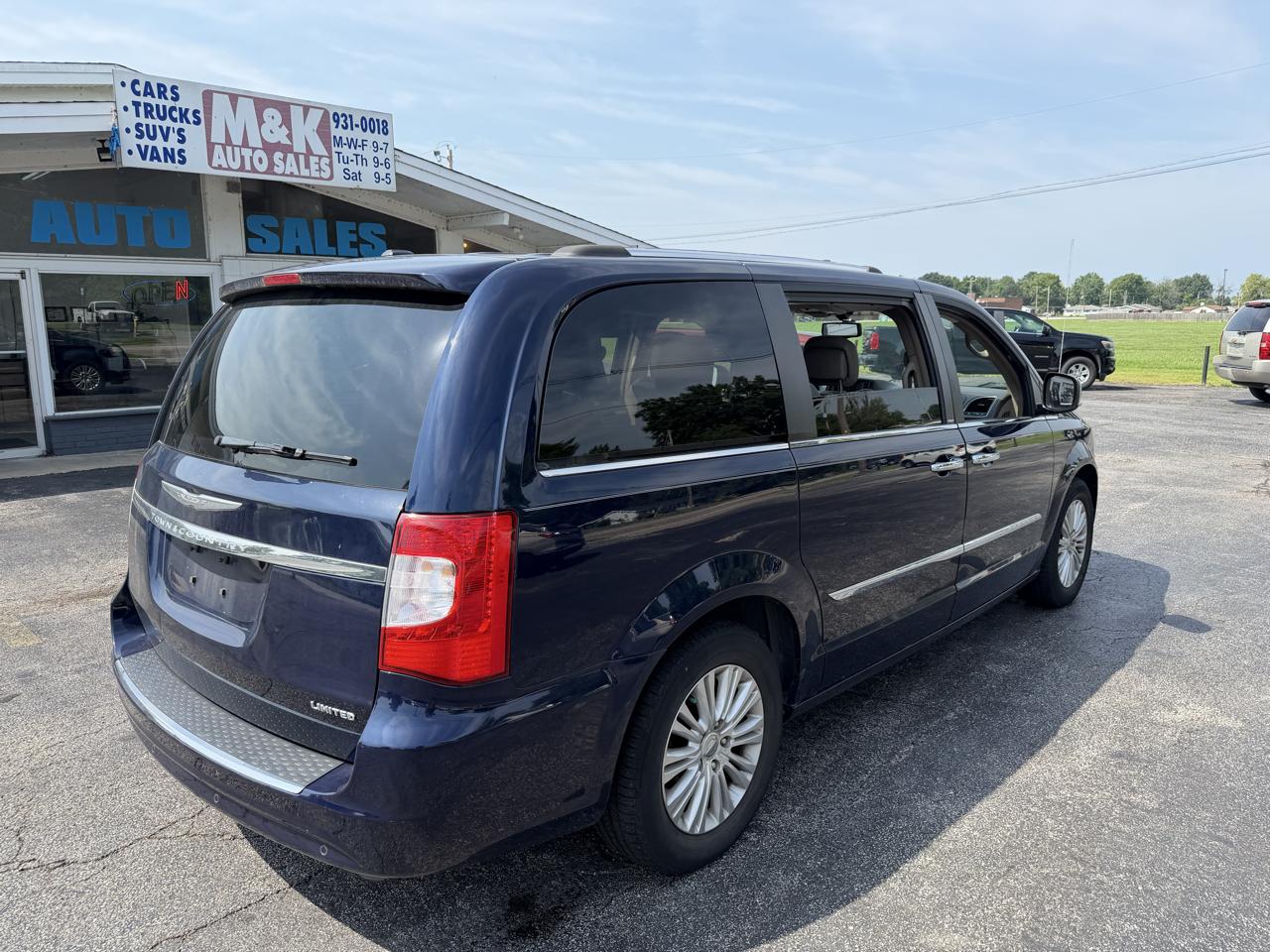 Chrysler Town & Country Limited 2014