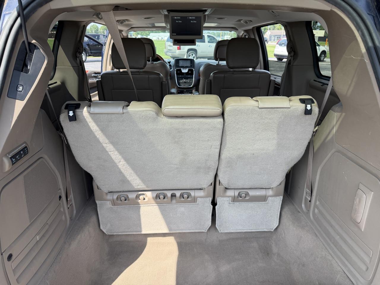Chrysler Town & Country Limited 2014