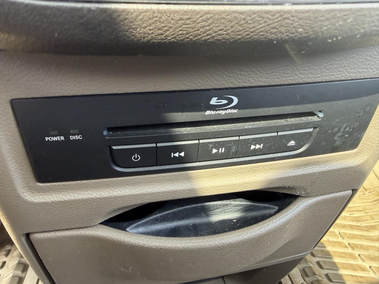Chrysler Town & Country Limited 2014