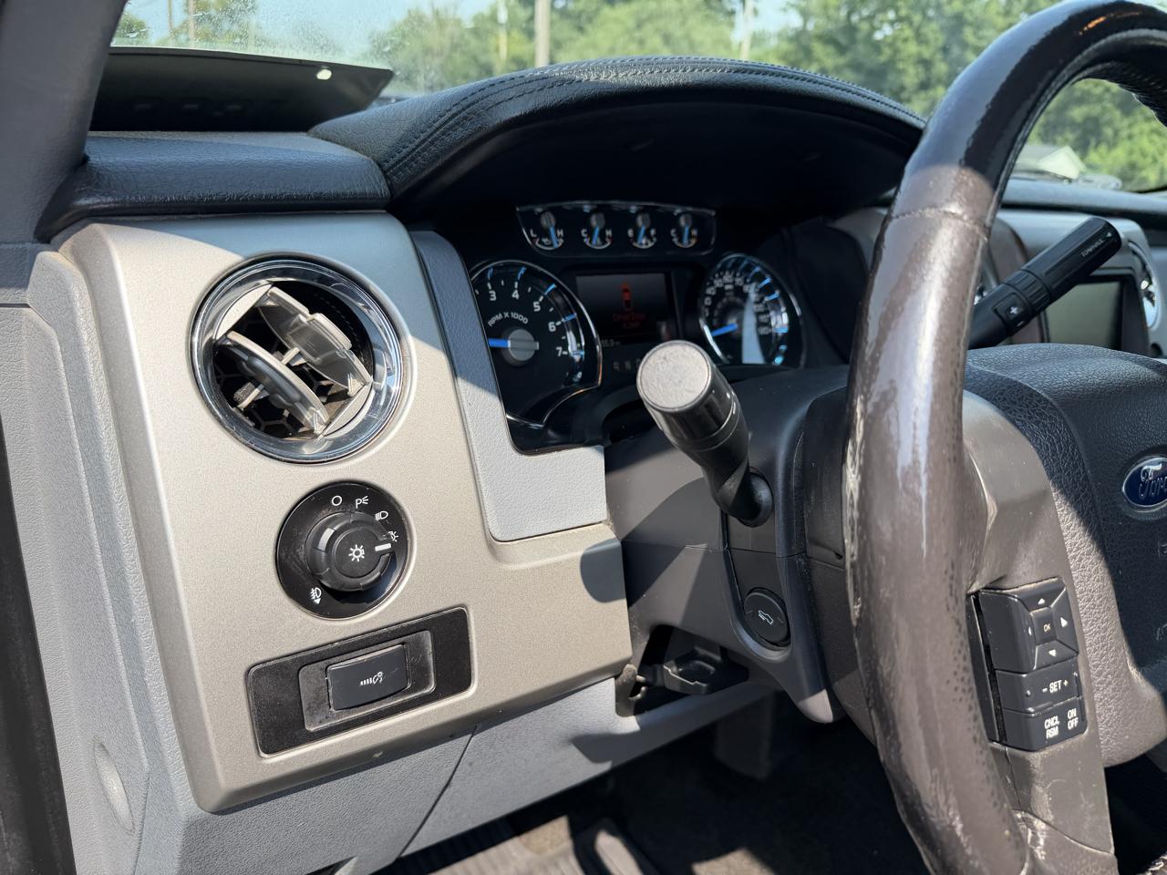 Ford F-150 4WD SuperCab 145" Lariat 2014