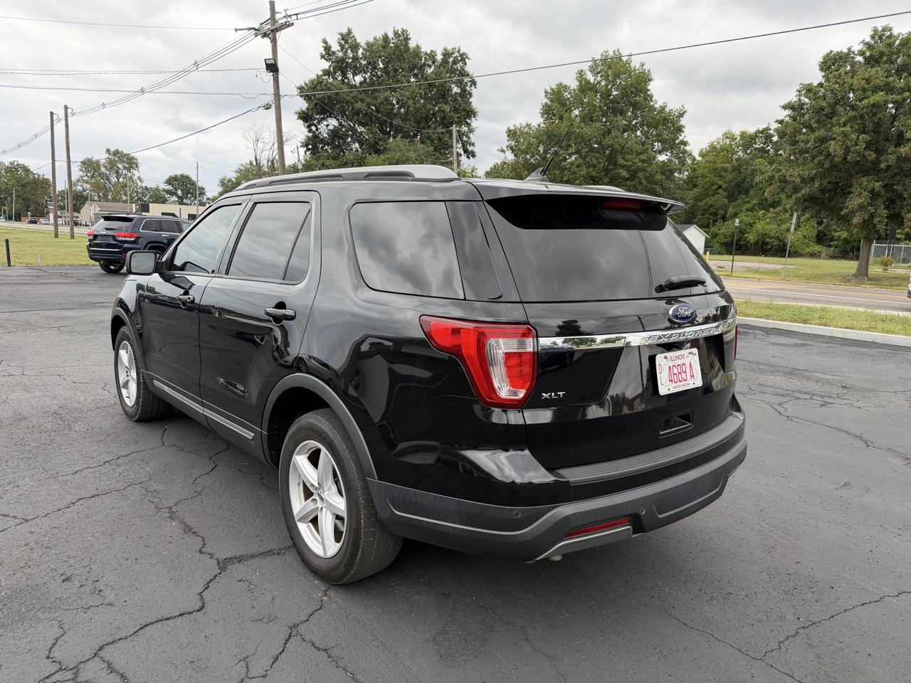 Ford Explorer XLT FWD 2019