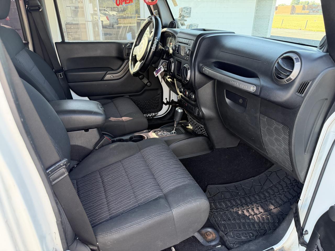 Jeep Wrangler Unlimited Sport 4WD 2012
