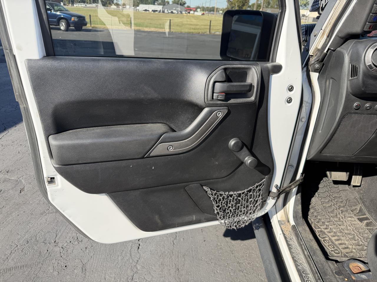 Jeep Wrangler Unlimited Sport 4WD 2012