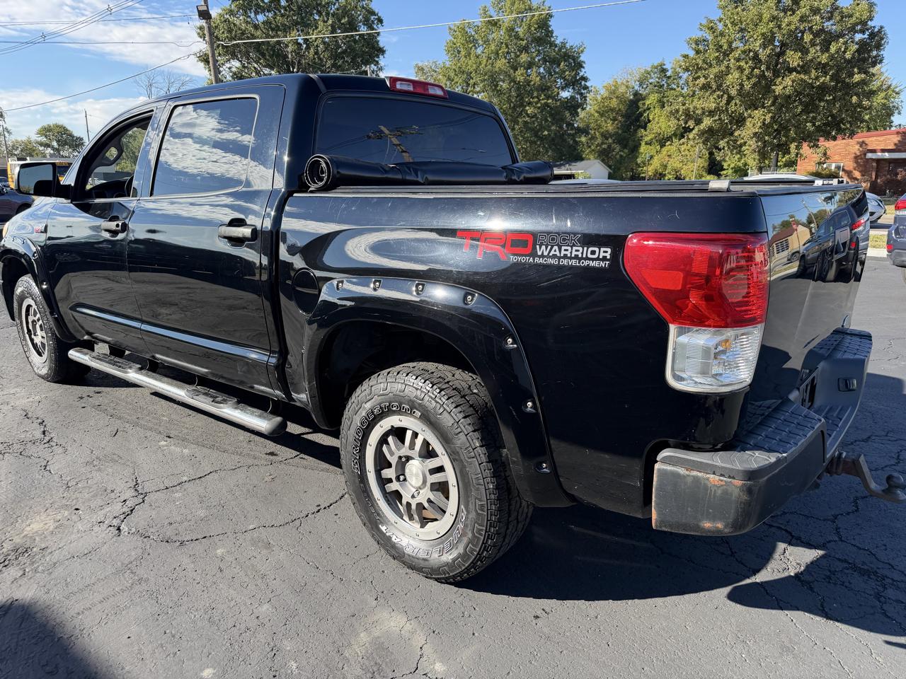 Toyota Tundra Tundra-Grade CrewMax 5.7L FFV 4WD 2012