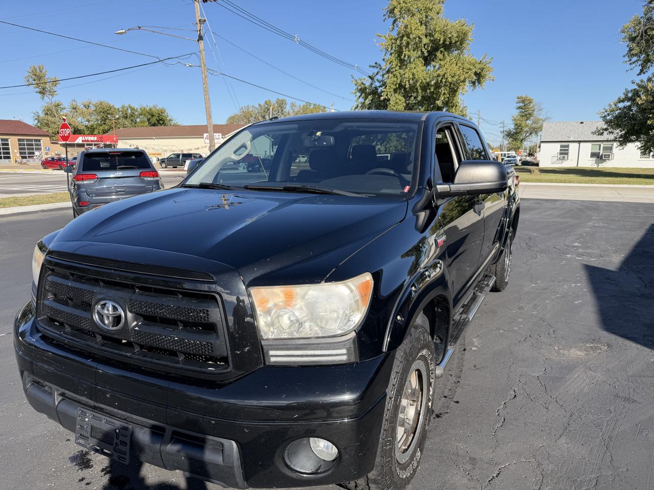 Toyota Tundra Tundra-Grade CrewMax 5.7L FFV 4WD 2012