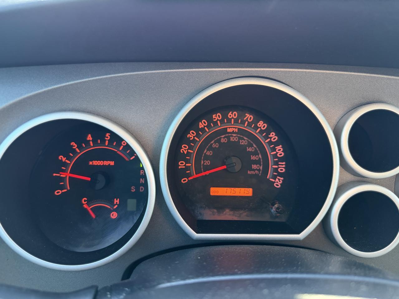 Toyota Tundra Tundra-Grade CrewMax 5.7L FFV 4WD 2012