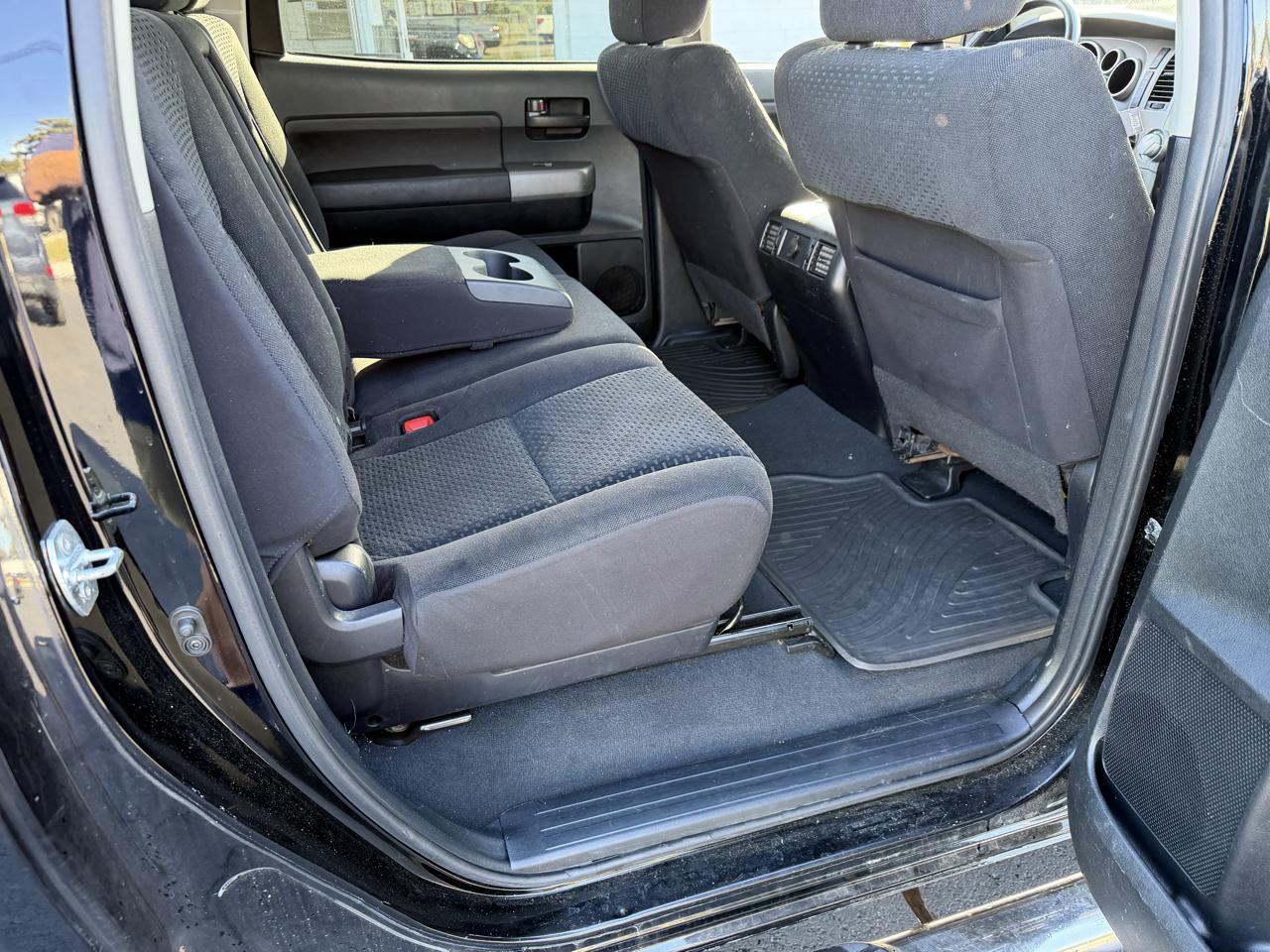 Toyota Tundra Tundra-Grade CrewMax 5.7L FFV 4WD 2012