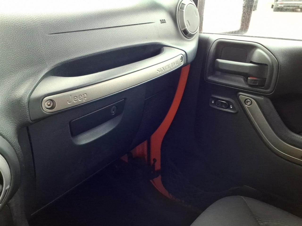 2013 Jeep Wrangler Sport - Photo 14