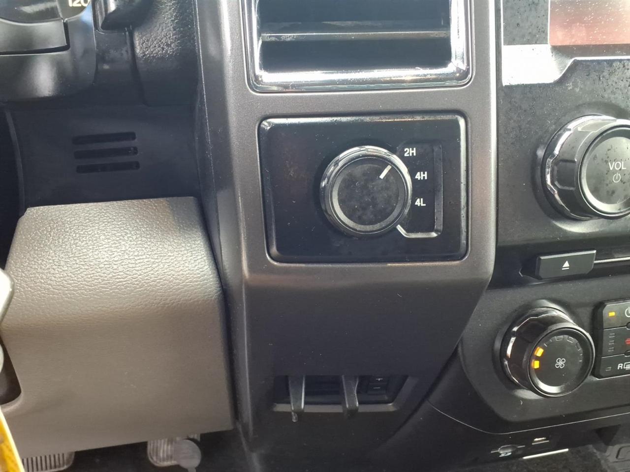 2015 Ford F-150 XLT - Photo 19