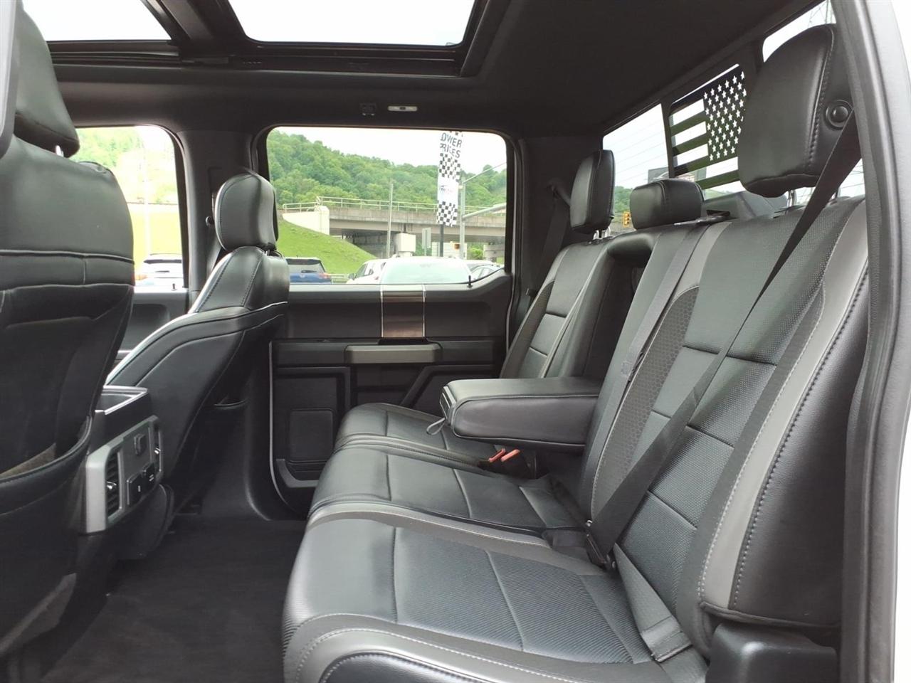 2019 Ford F-150 Raptor - Photo 8