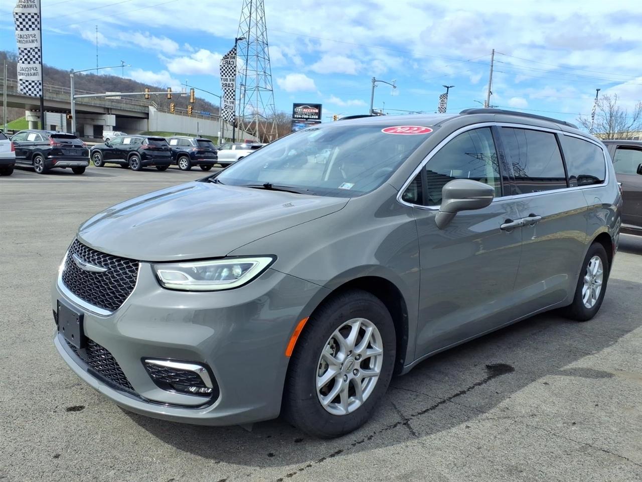 Chrysler Pacifica Touring L FWD 2022