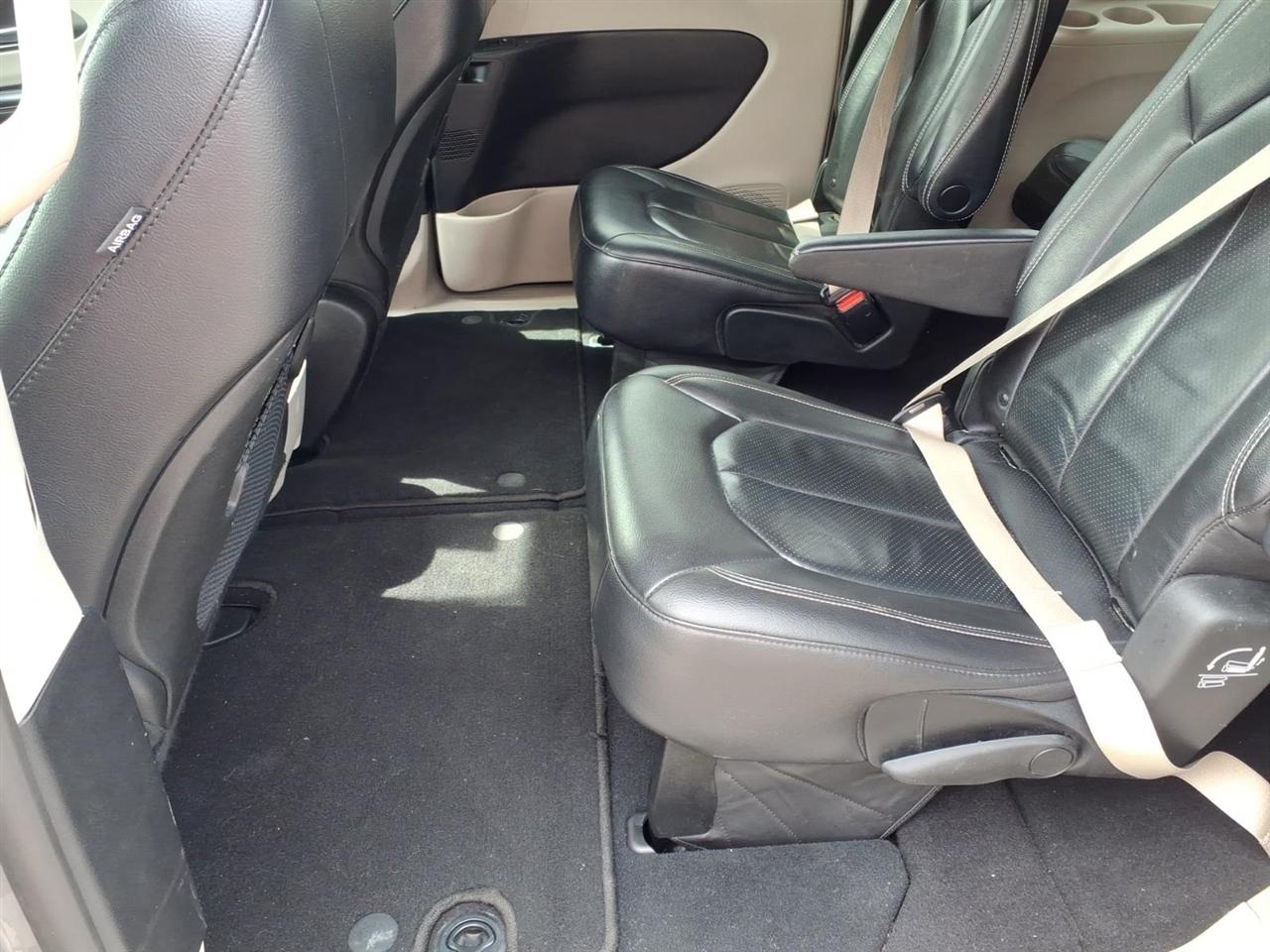 Chrysler Pacifica Touring L FWD 2022