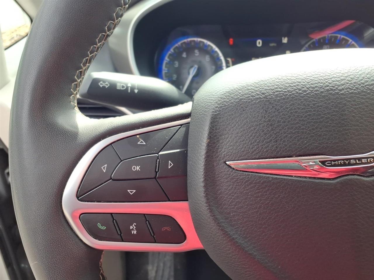 Chrysler Pacifica Touring L FWD 2022