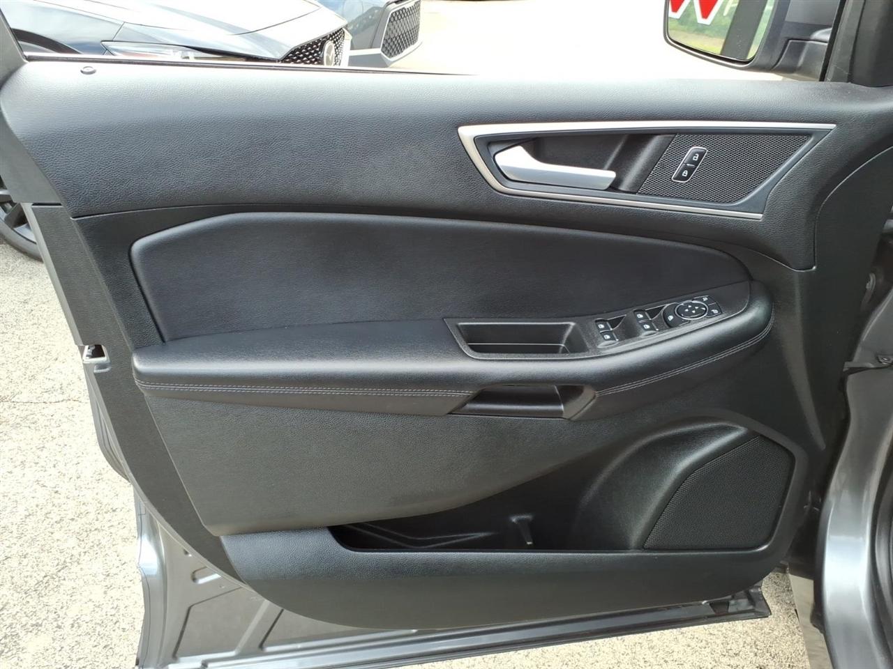 2023 Ford Edge SEL - Photo 11