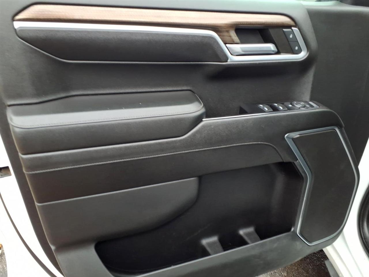2022 Chevrolet Silverado 1500 RST - Photo 7