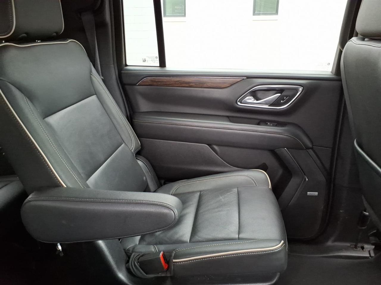 Chevrolet Suburban 2WD 4dr Premier 2023