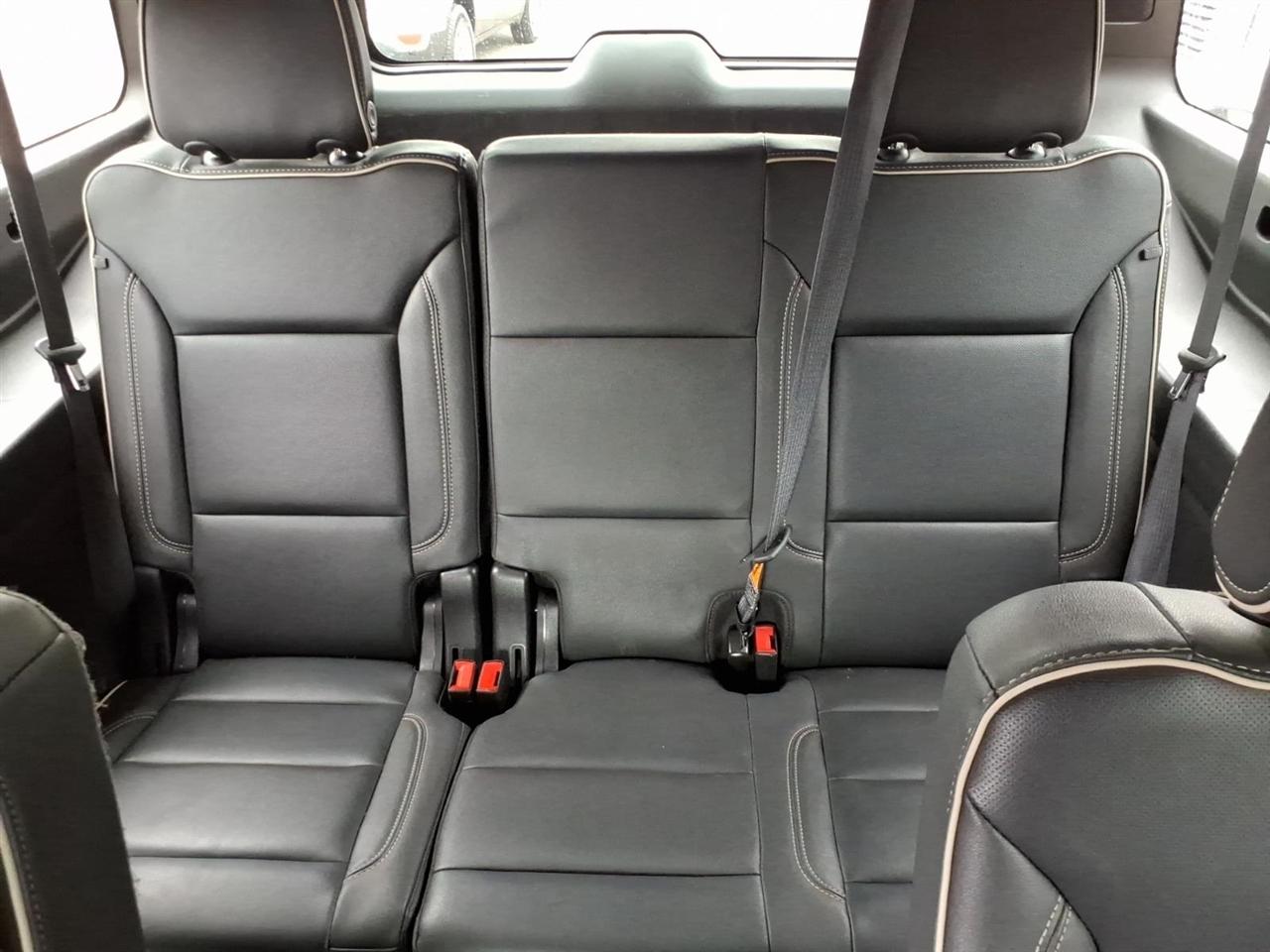 Chevrolet Suburban 2WD 4dr Premier 2023
