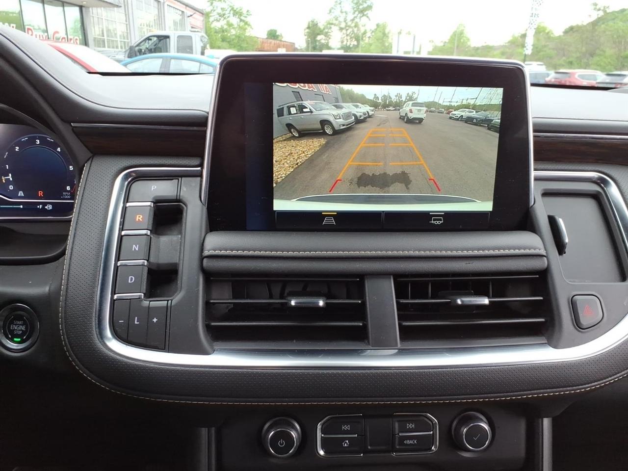 Chevrolet Suburban 2WD 4dr Premier 2023