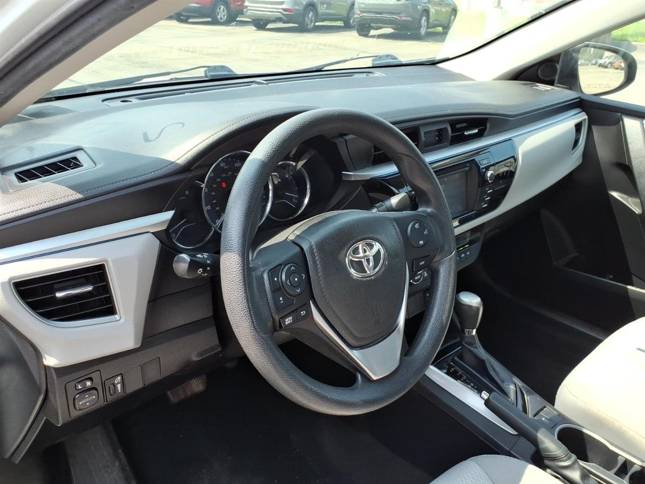 Toyota Corolla 4dr Sdn CVT S w/Special Edition Pkg (Natl) 2016