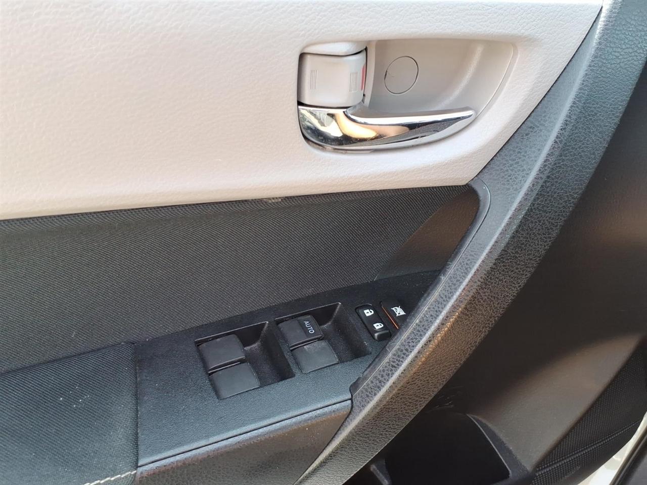 Toyota Corolla 4dr Sdn CVT S w/Special Edition Pkg (Natl) 2016