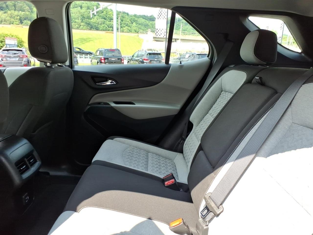 Chevrolet Equinox AWD 4dr LS w/1FL 2022