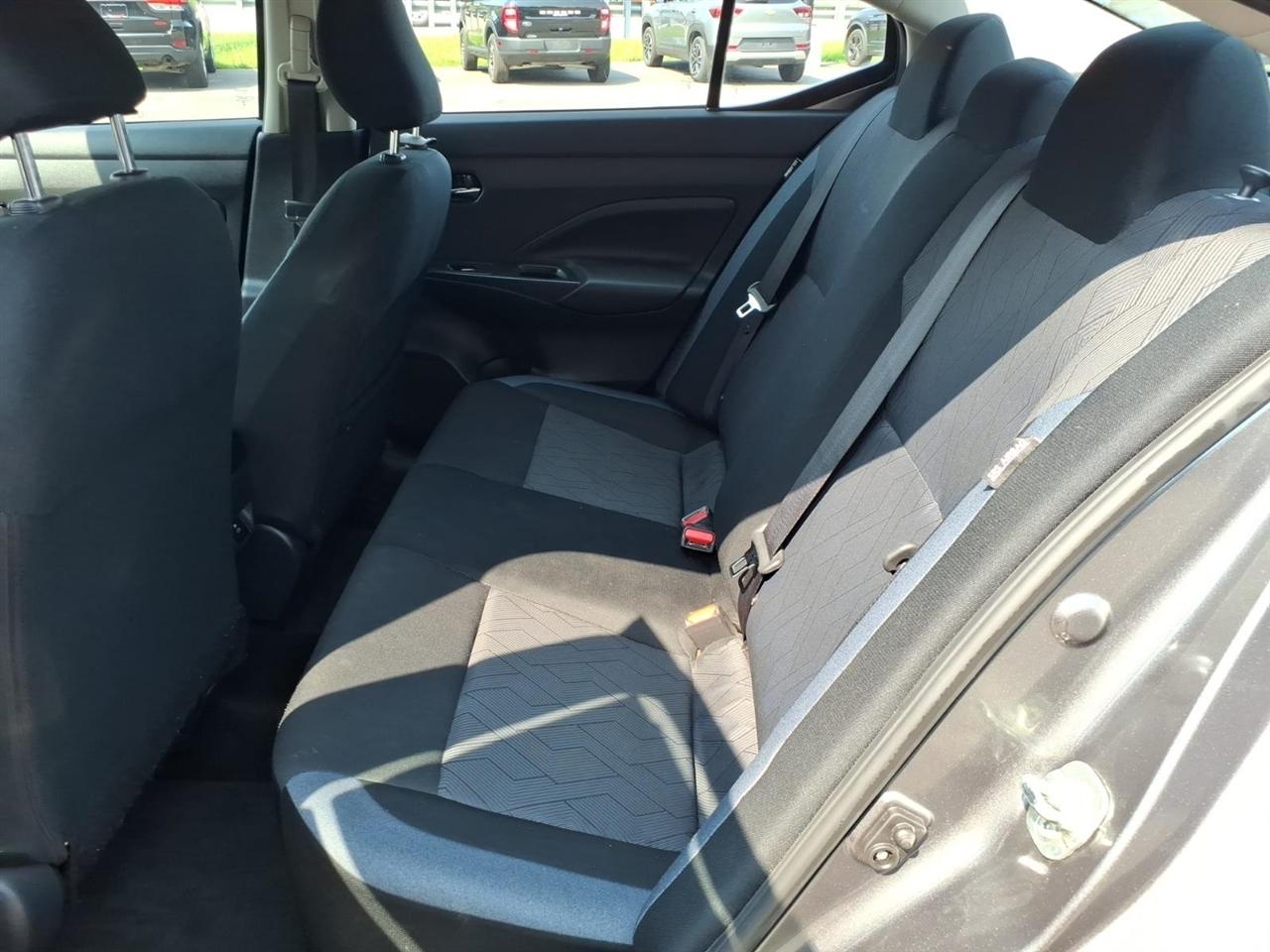 Nissan Versa SV CVT 2024