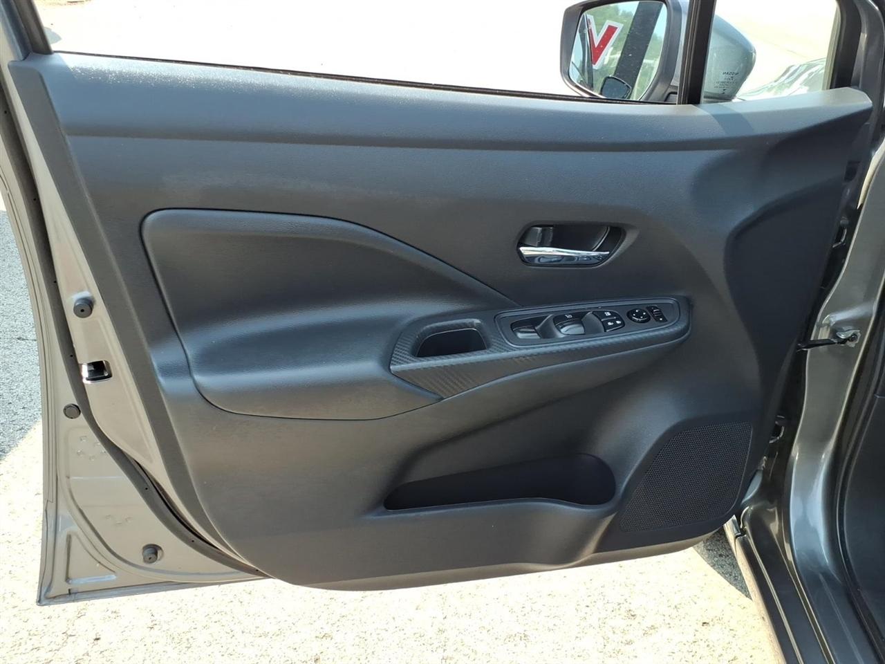 Nissan Versa SV CVT 2024