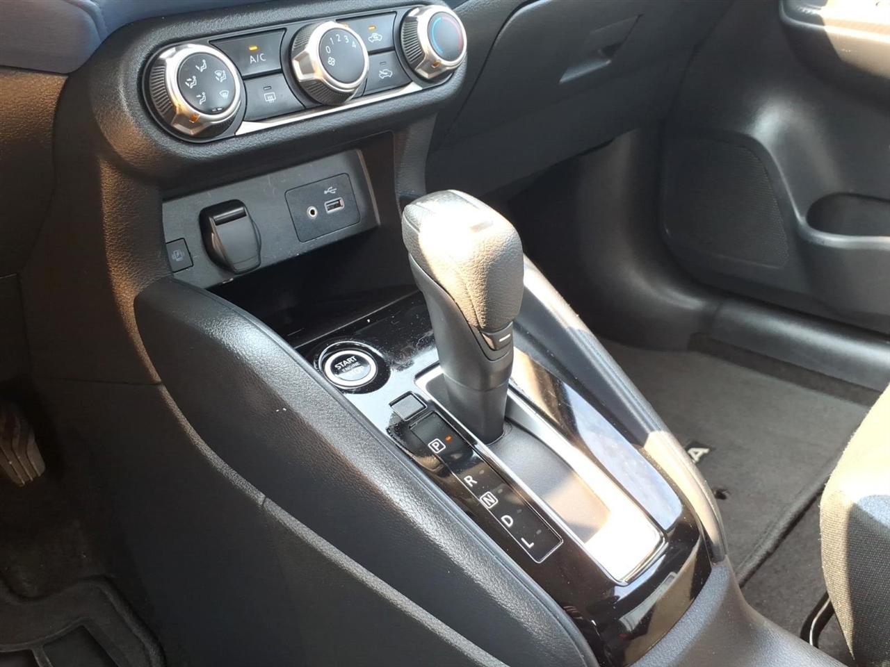 Nissan Versa SV CVT 2024
