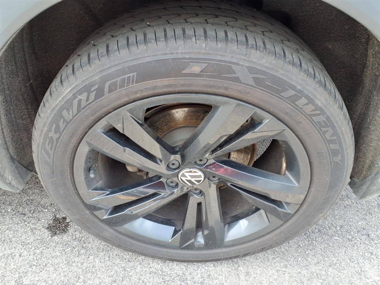 2023 Volkswagen Tiguan SE R-LINE BLACK - Photo 10