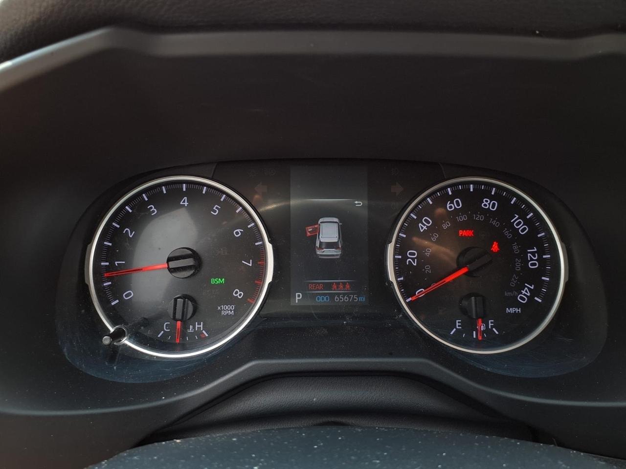 Toyota RAV4 XLE Premium FWD (Natl) 2020
