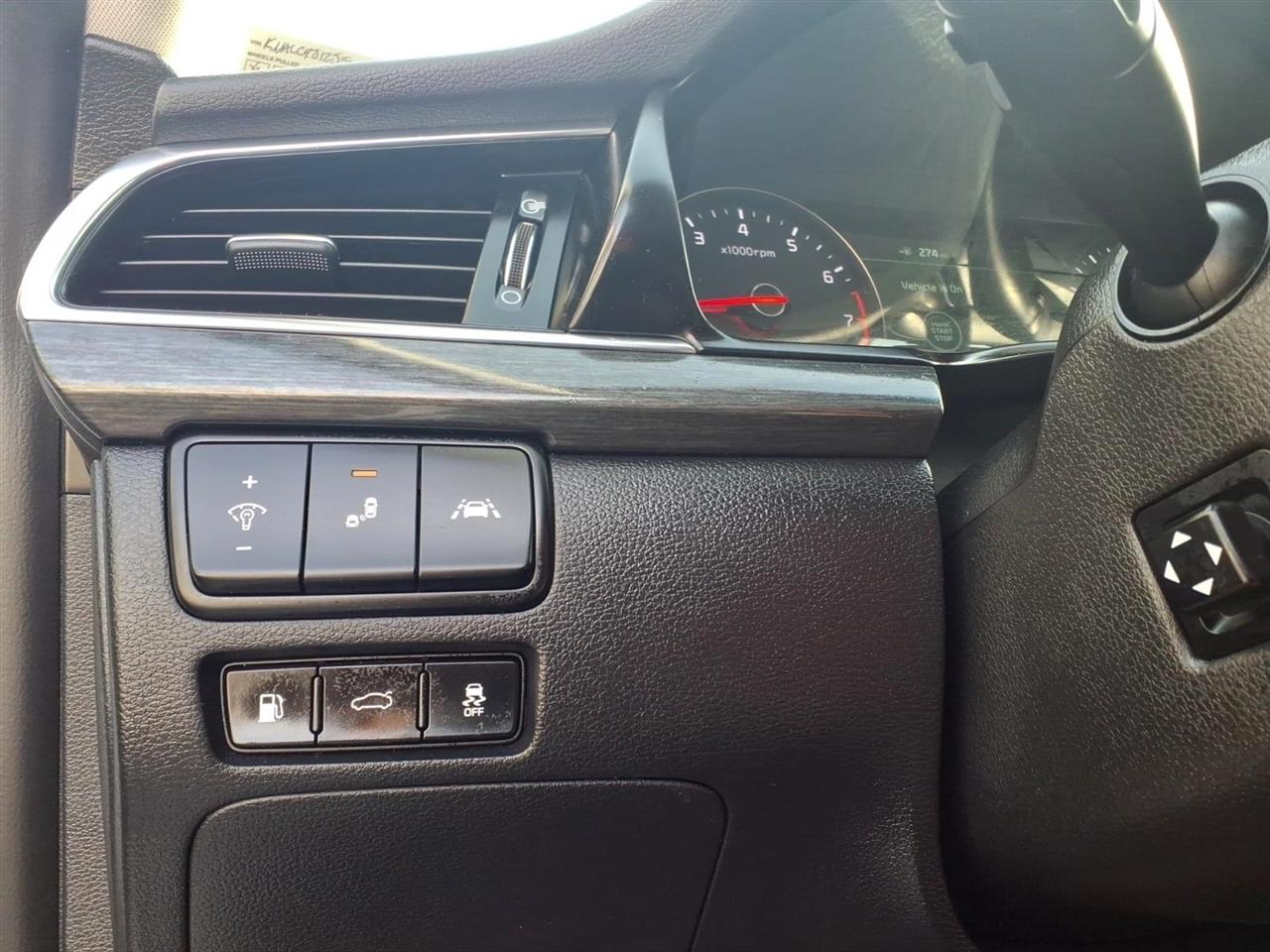 2018 Kia Cadenza Limited - Photo 20