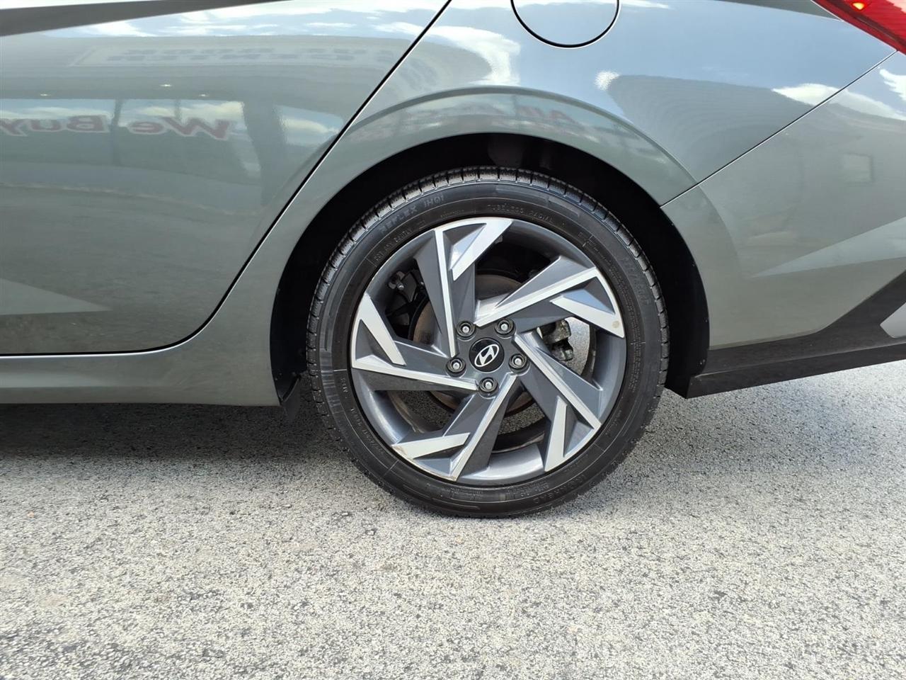 Hyundai Elantra Limited IVT 2024