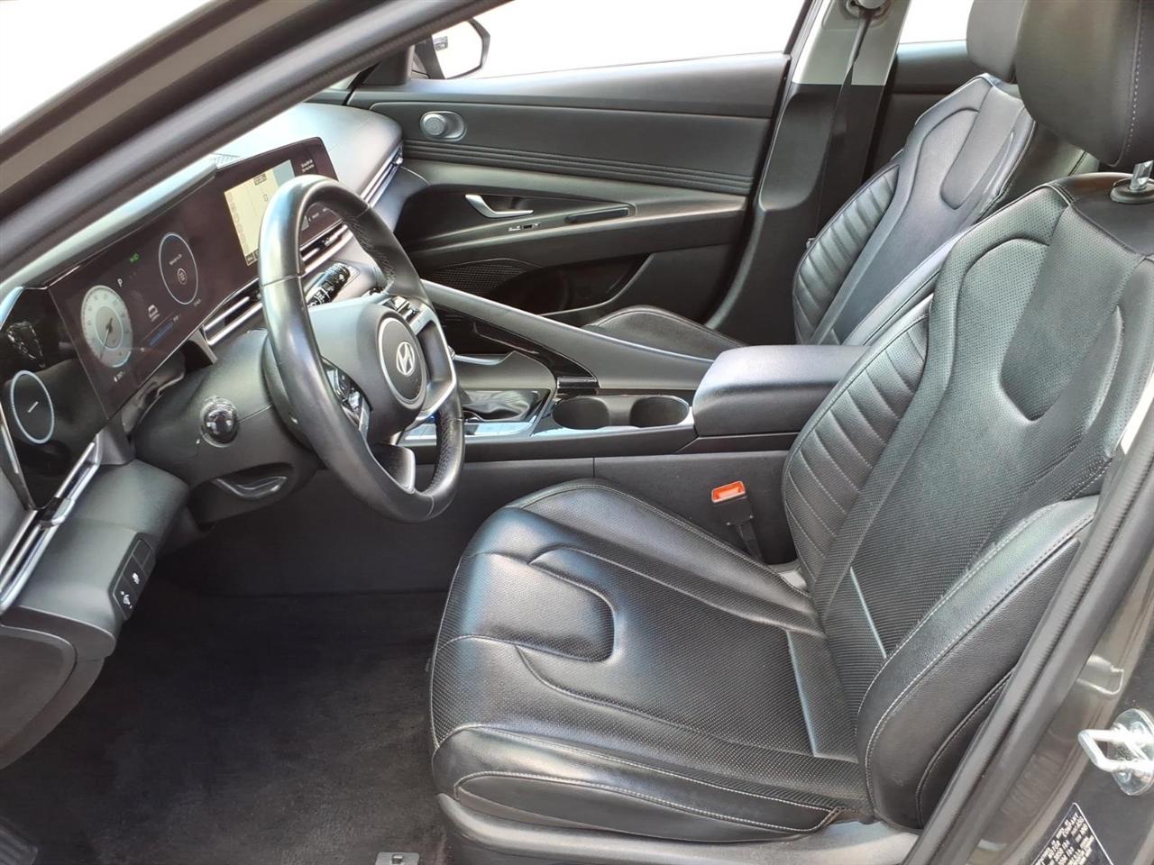 Hyundai Elantra Limited IVT 2024
