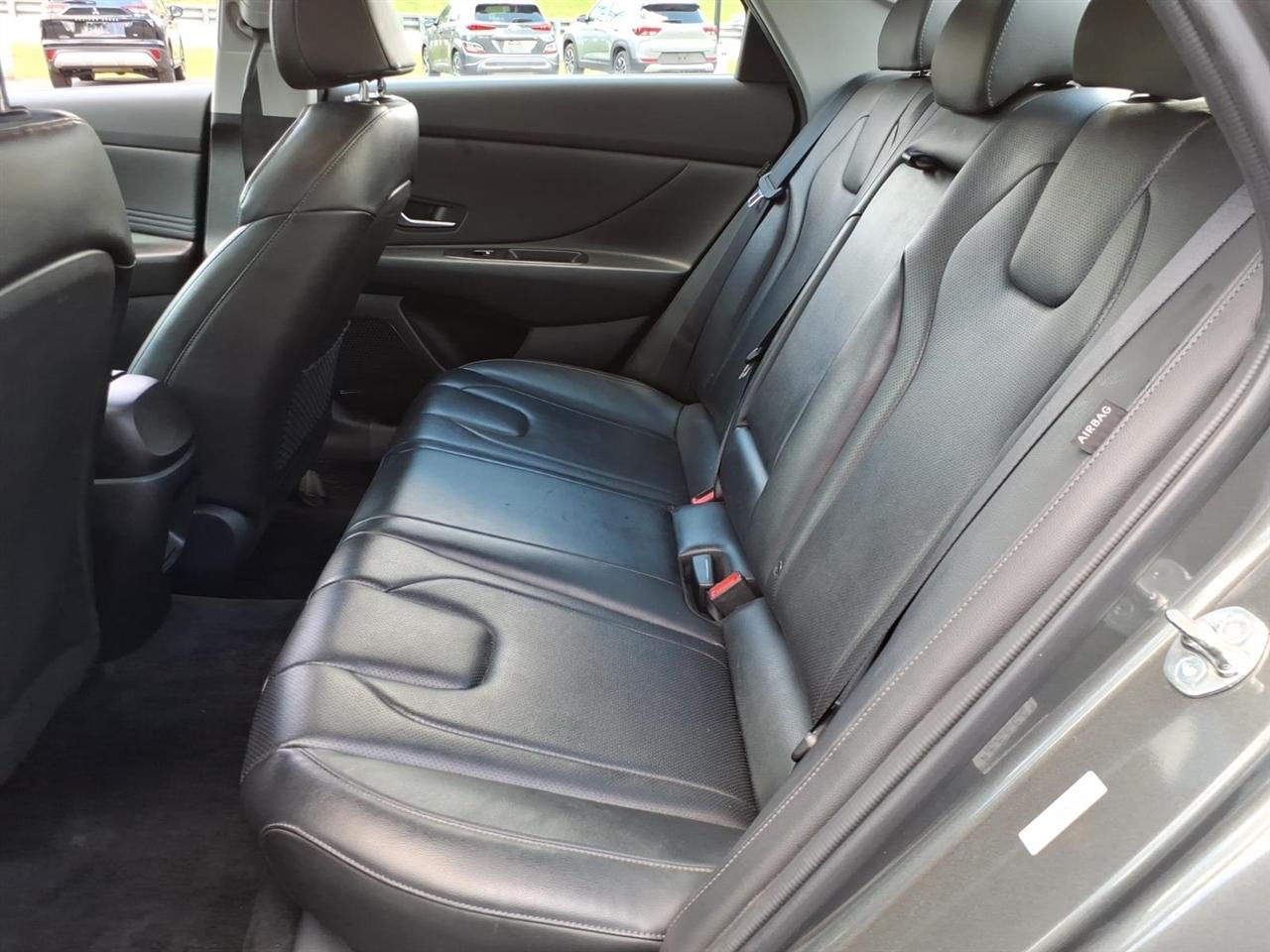 Hyundai Elantra Limited IVT 2024