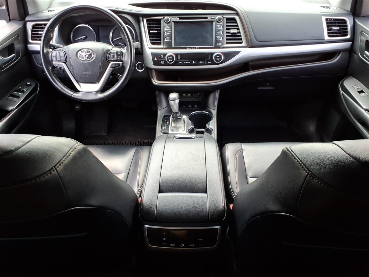 Toyota Highlander XLE V6 AWD (Natl) 2019