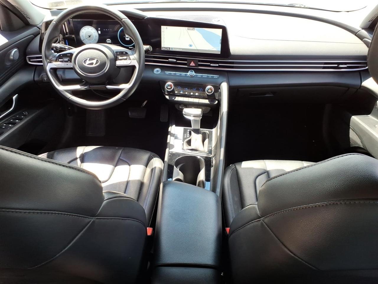 Hyundai Elantra Limited IVT 2024