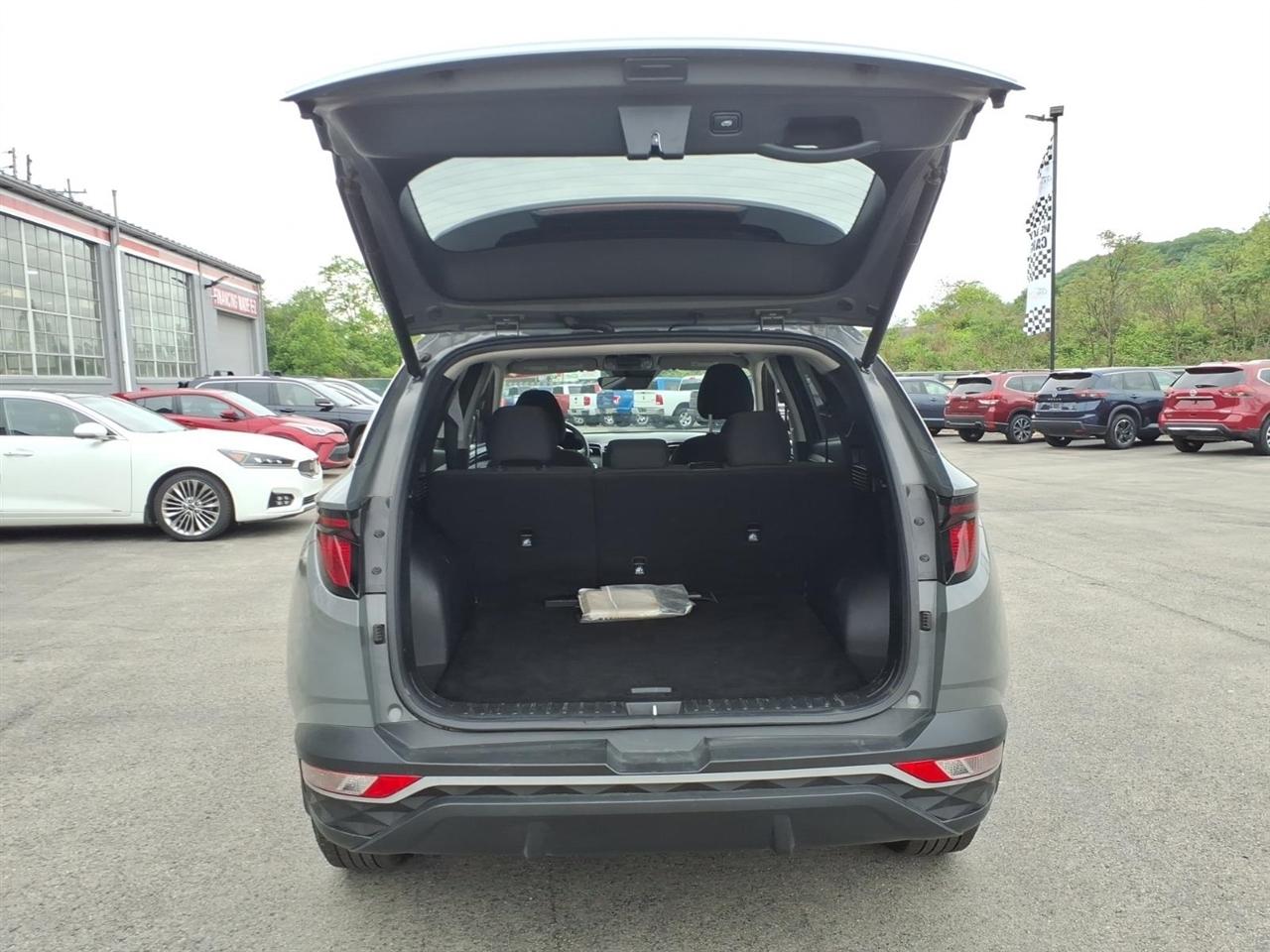 Hyundai Tucson SEL FWD *Ltd Avail* 2024