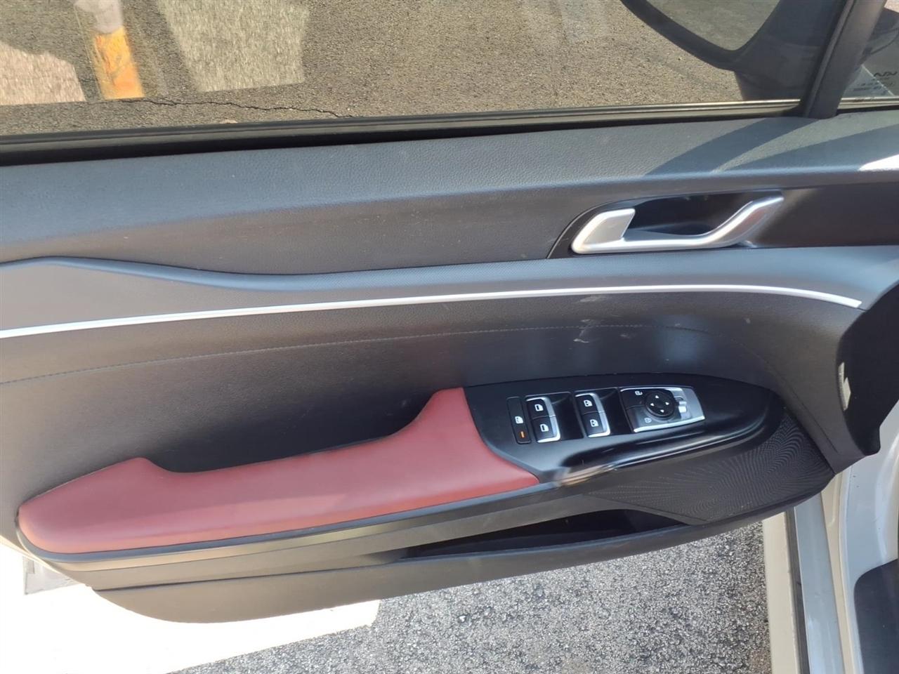 2023 Kia K5 GT-Line - Photo 6