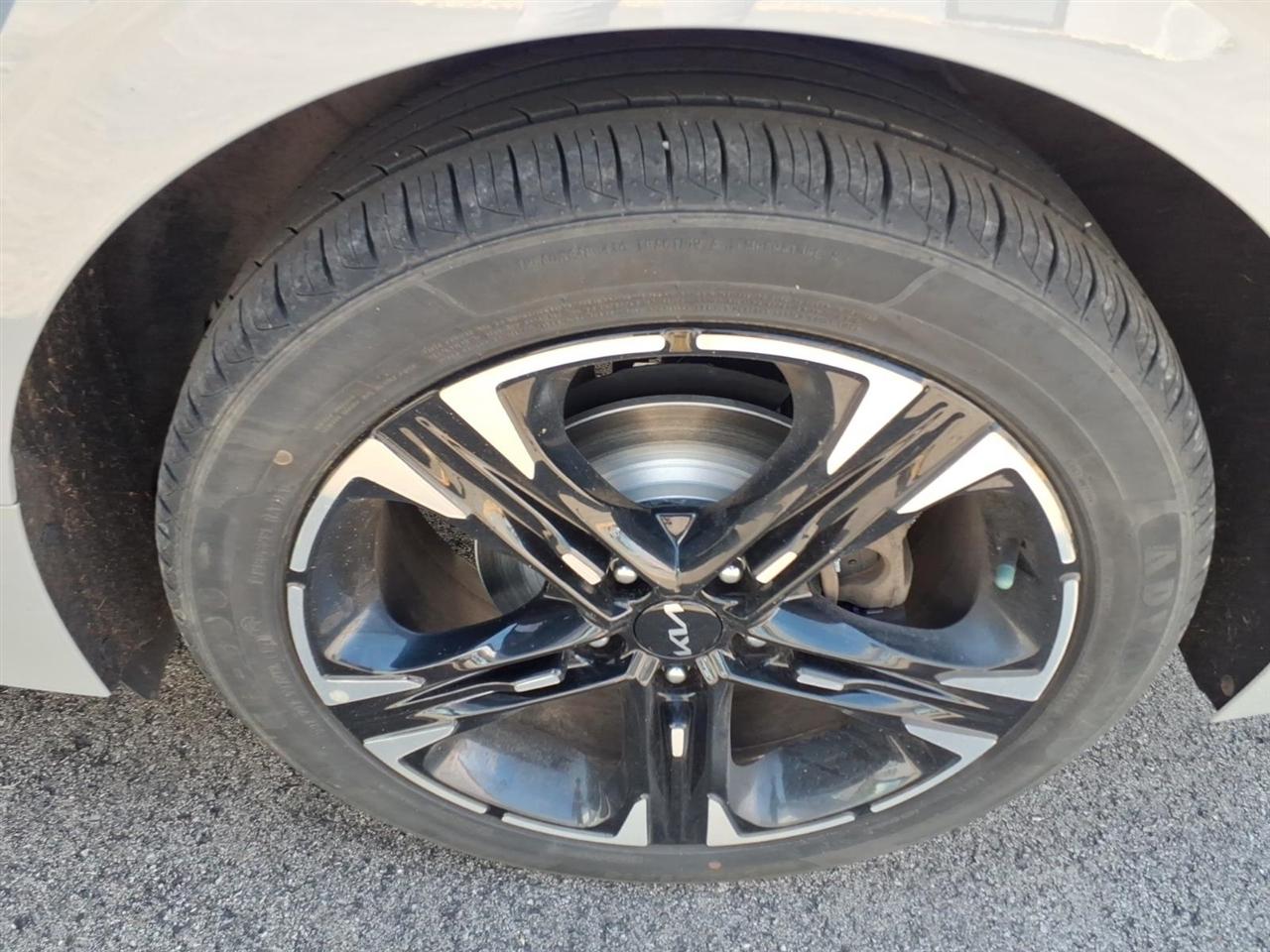 2023 Kia K5 GT-Line - Photo 11