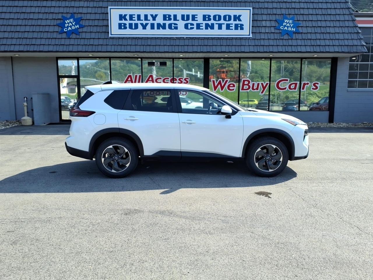 2025 Nissan Rogue FWD SV