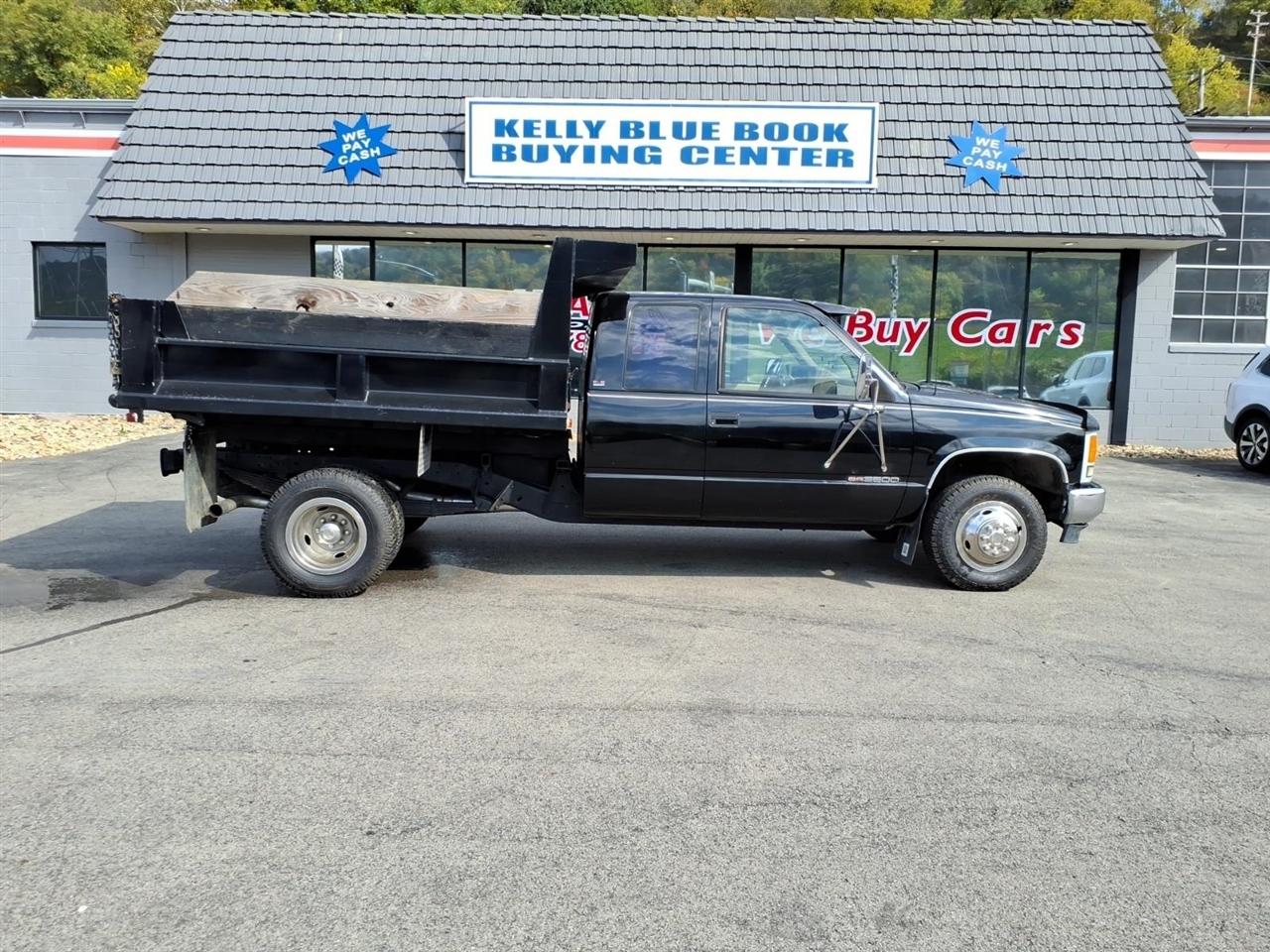 1993 GMC Sierra 3500 Club Coupe 155.5" WB