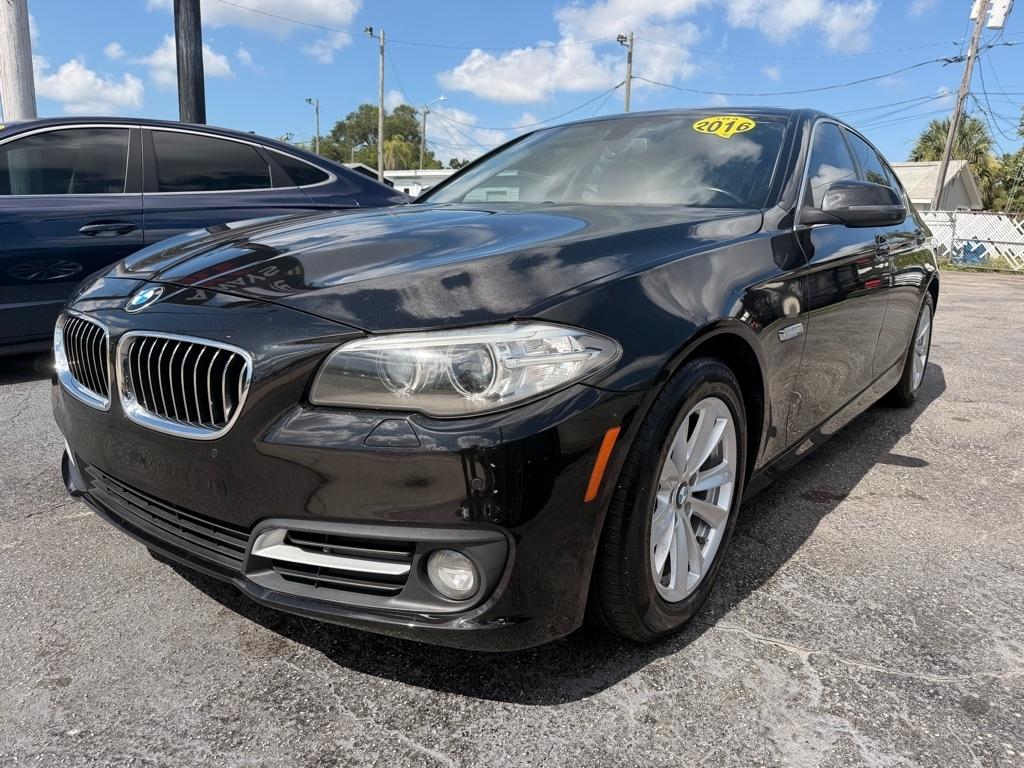 2015 BMW 5-Series 528i